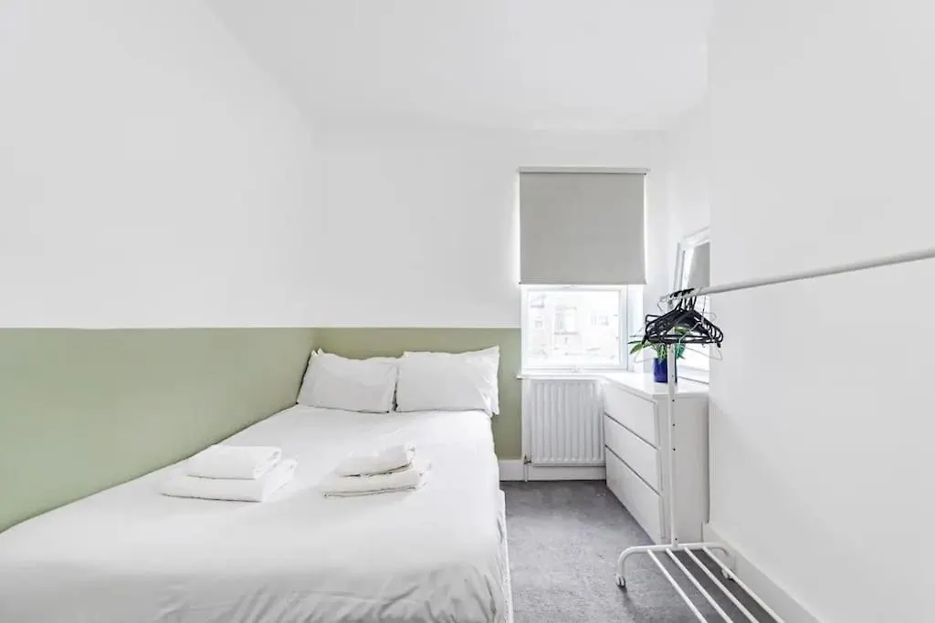 London Townhouse Villa 0*,  United Kingdom
