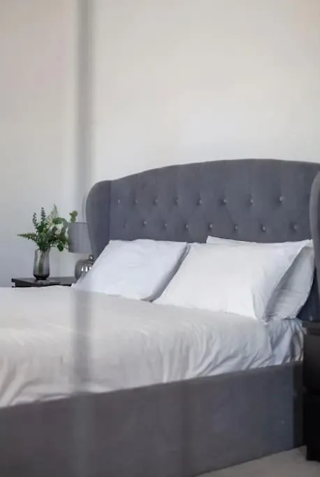 London Townhouse Villa 0*,  United Kingdom